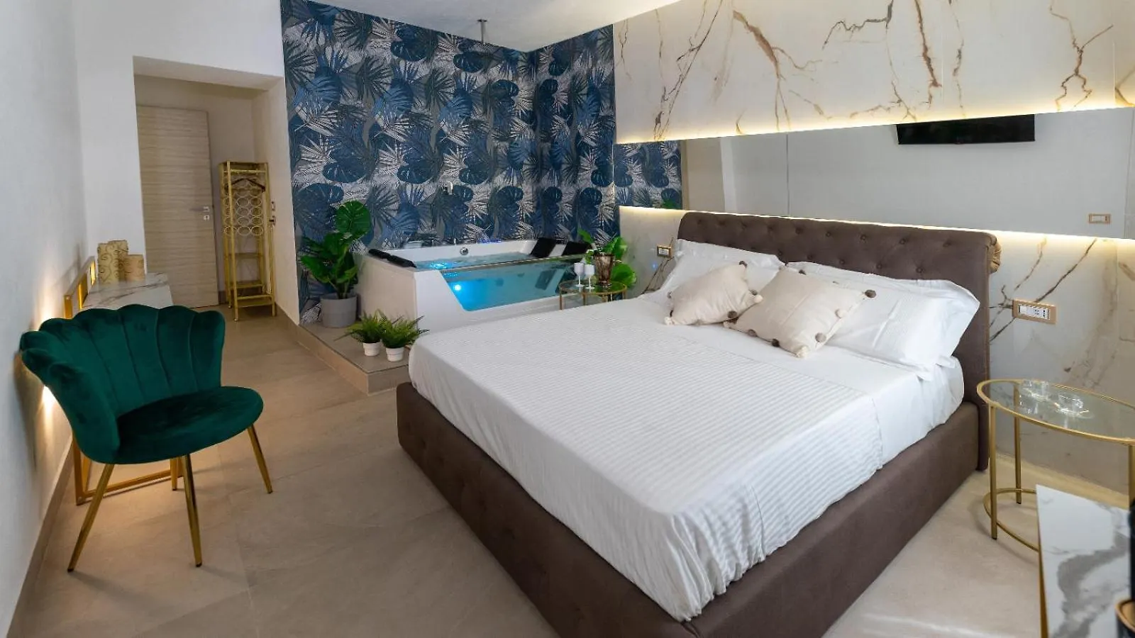 Pensión Mazzini Luxury Jacuzzy Suite CTA